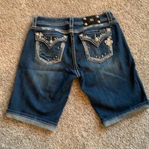 Miss me Bermuda short